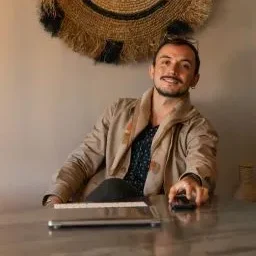Vincent Carvin - Expert Social Media et Influence Vincent Carvin - Expert Social Media et Influence